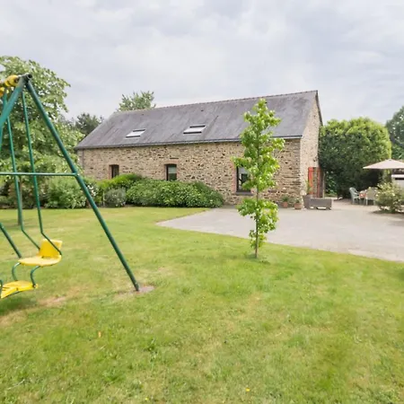 Calme Avec Jardin Clos, Equipements Complets Et Activites Sur Place A Callac - Fr-1-306-1130 * Guéméné-Penfao