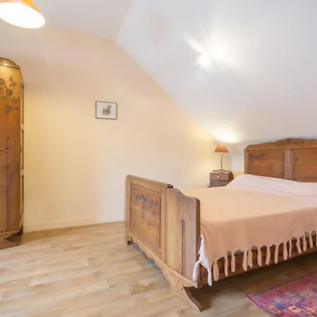 Calme Avec Jardin Clos, équipements Complets Et Activités Sur Place à Callac - Fr-1-306-1130 Hébergement de vacances Guéméné-Penfao