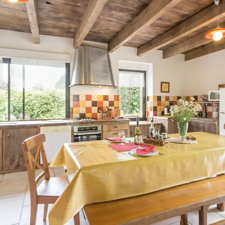 Ferienhaus Calme Avec Jardin Clos, Equipements Complets Et Activites Sur Place A Callac - Fr-1-306-1130