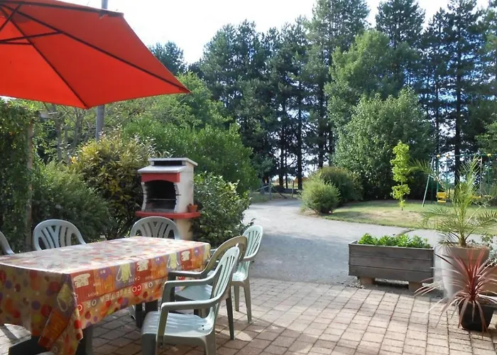 Calme Avec Jardin Clos, Equipements Complets Et Activites Sur Place A Callac - Fr-1-306-1130 Guéméné-Penfao