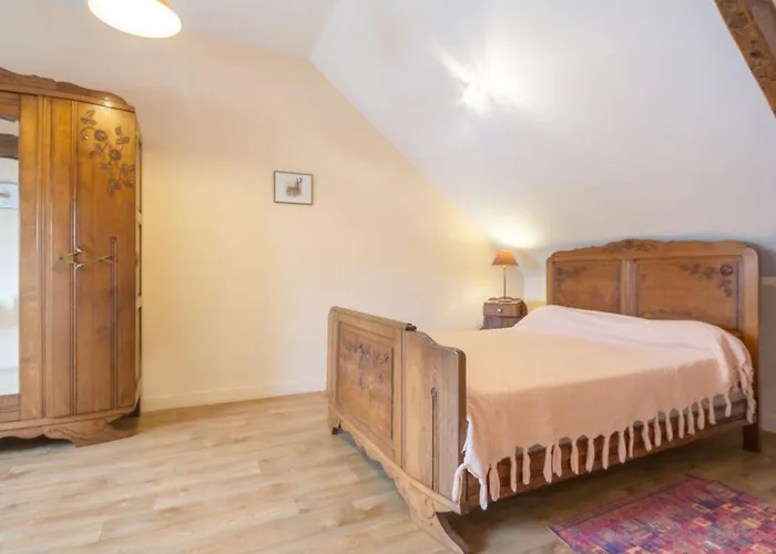 Calme Avec Jardin Clos, Equipements Complets Et Activites Sur Place A Callac - Fr-1-306-1130 Vakantiehuis Guéméné-Penfao