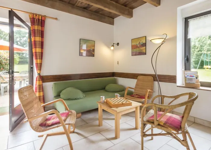 Calme Avec Jardin Clos, Equipements Complets Et Activites Sur Place A Callac - Fr-1-306-1130 Guéméné-Penfao